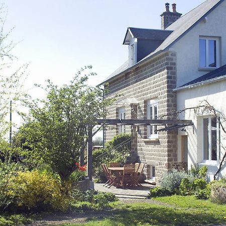 La Nesliere Chambres D'Hotes Bio Saint-Symphorien-des-Monts Экстерьер фото