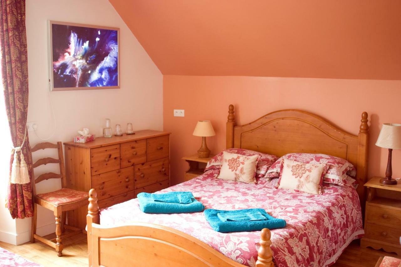 La Nesliere Chambres D'Hotes Bio Saint-Symphorien-des-Monts Экстерьер фото